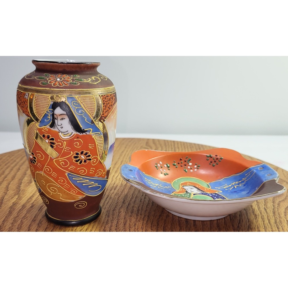 Vintage Japanese Satsuma Moriage Geisha Bud Vase and Small Dish Set Japan